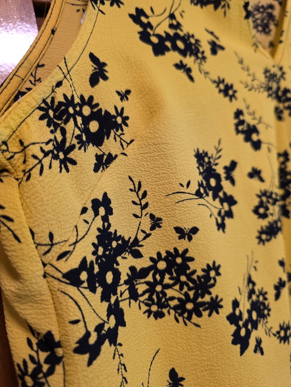 Michael Kors Golden Yellow & Black Floral Sleeveless Blouse Women's Size XL - Picture 6 of 13